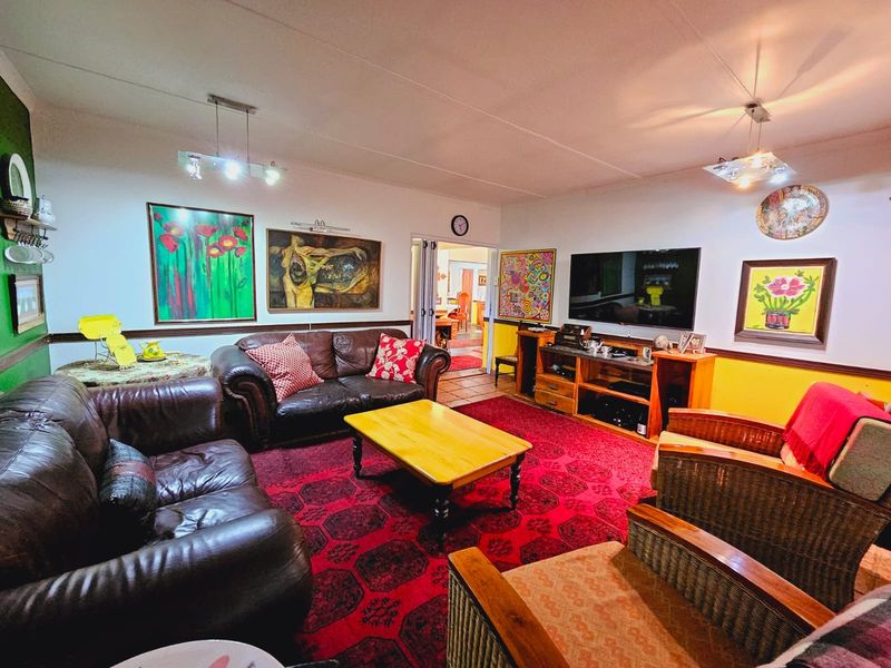 Beautiful Family Home! - Photo 3