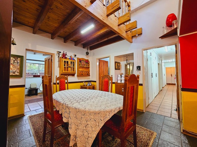 Beautiful Family Home! - Photo 6