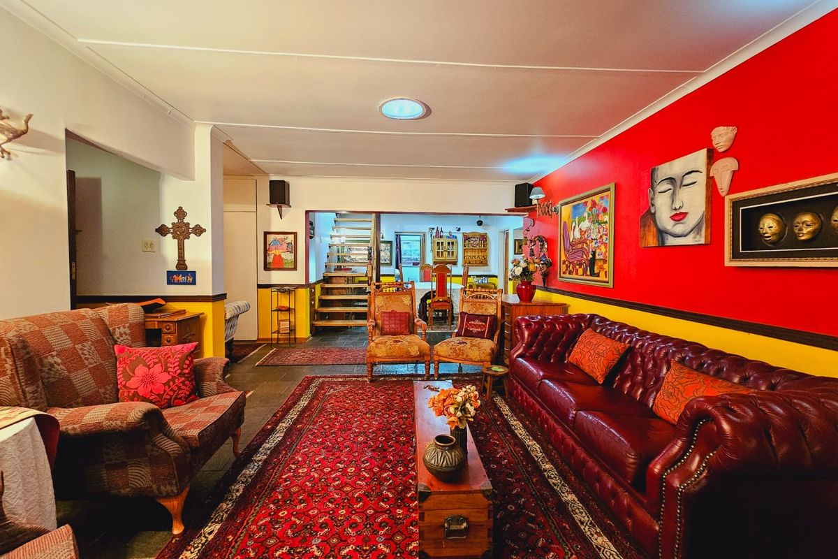Beautiful Family Home! - Photo 4