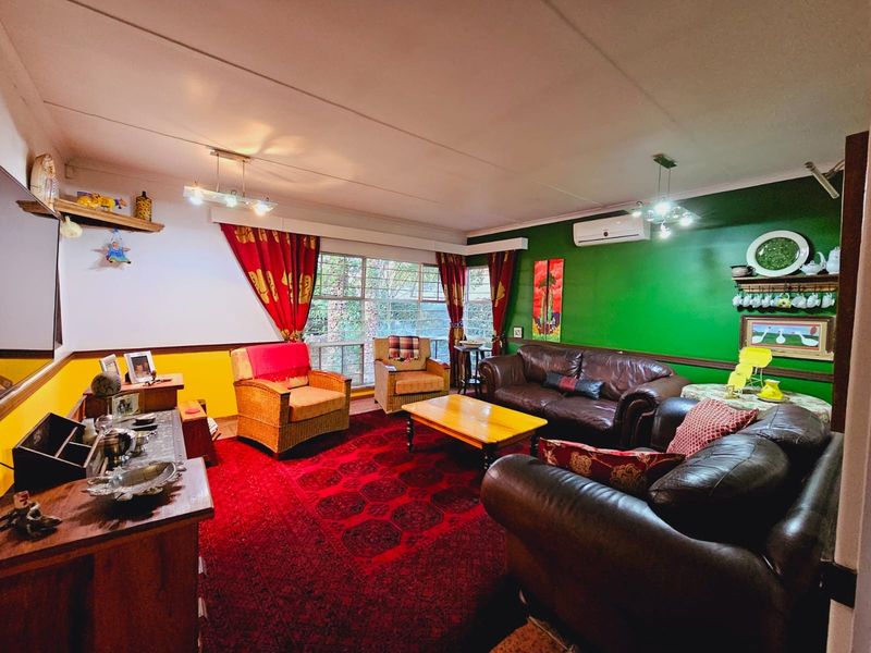 Beautiful Family Home! - Photo 2