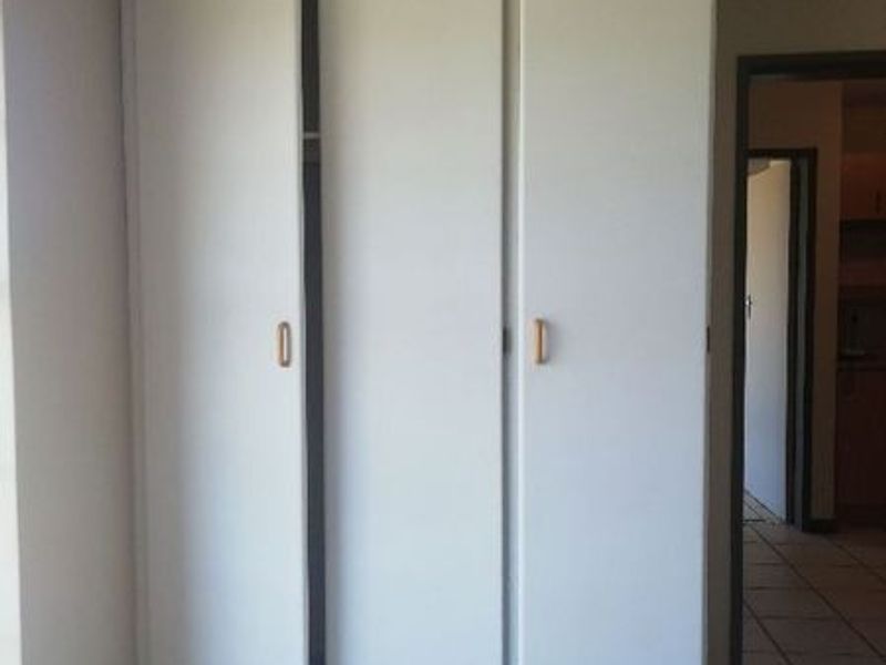 Apartment Walking Distance from the NWU! - Photo 6