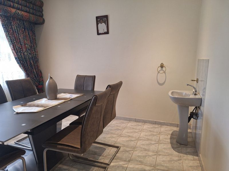 Family Home On a Corner Stand!!!!! - Photo 6