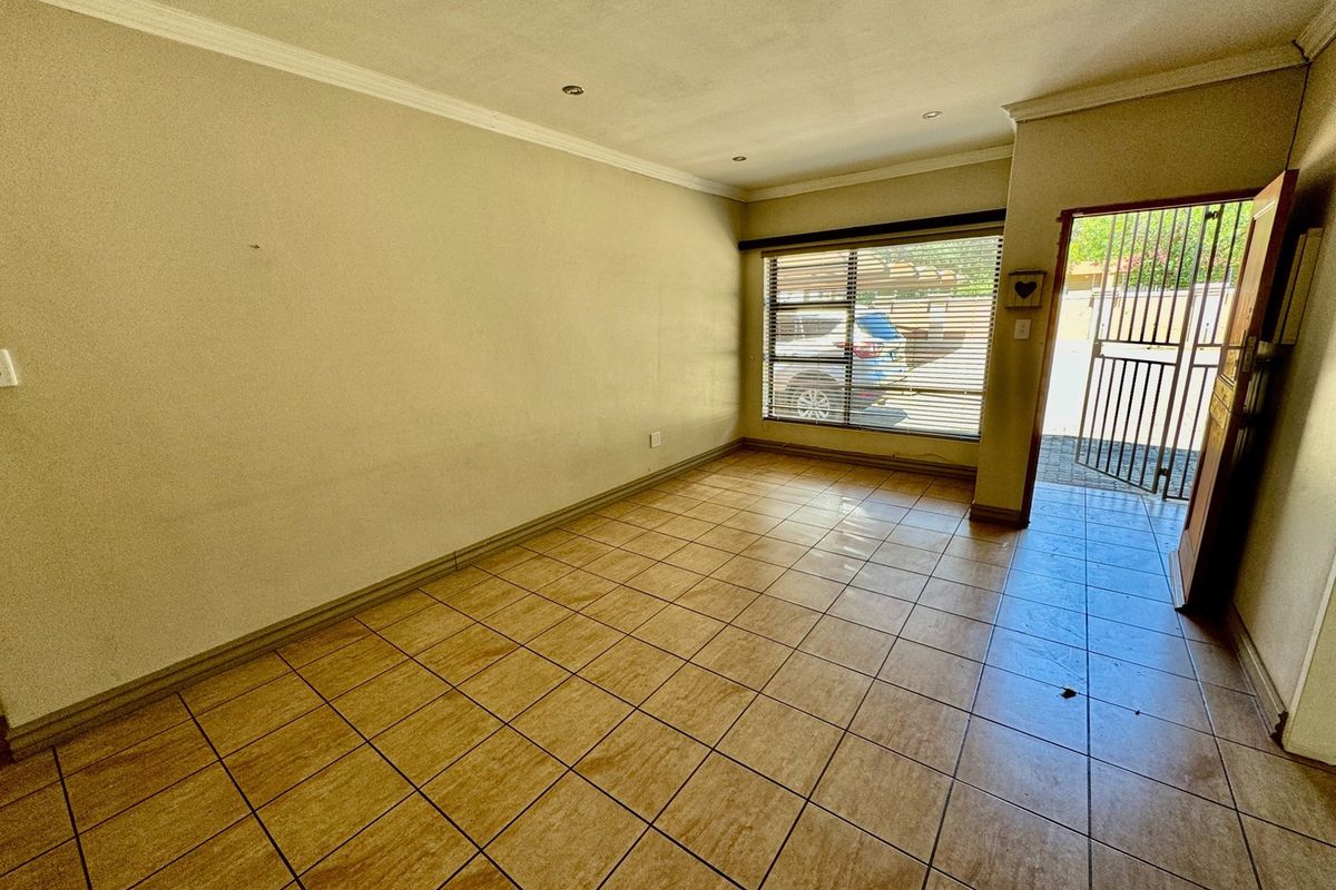 Take a look at this 2 bedroom apartment right next to the NWU. - Photo 4