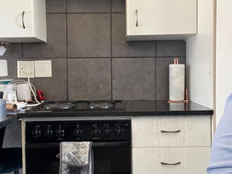 Neat As a Pin!!! - Photo 3