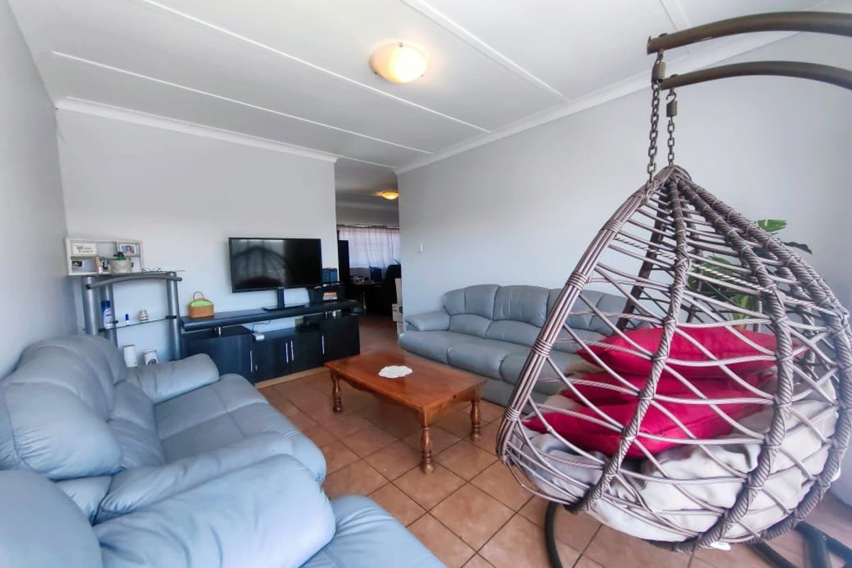 Spacious Apartment in Baillie Park! - Photo 5