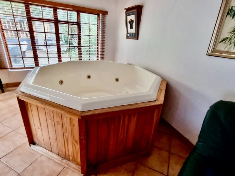 Fantastic 4-Bedroom Family Home – Priced to Sell! - Photo 8