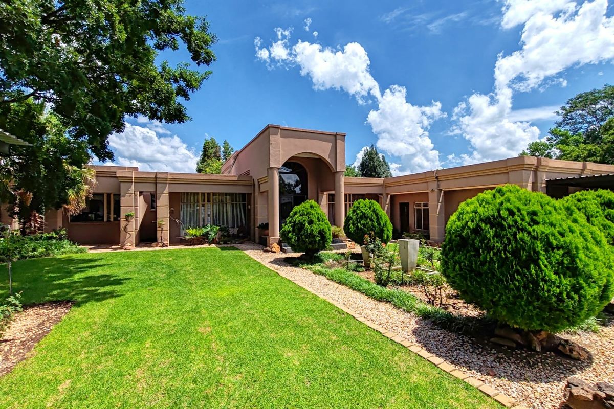 Beautiful Grimbeeck Park! - Photo 2