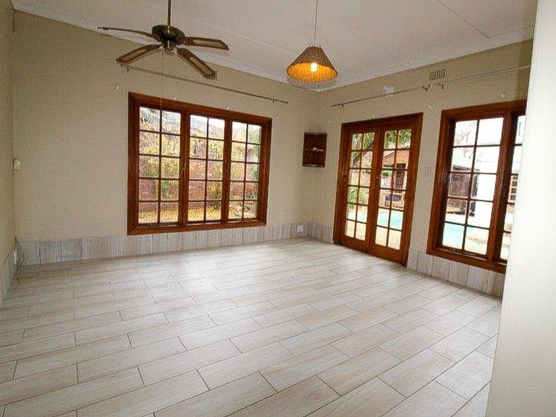 Family home in the sought after Oewersig - Photo 9