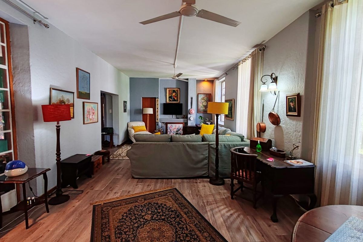 Elegant Family Home in Grimbeeck Park! - Photo 4