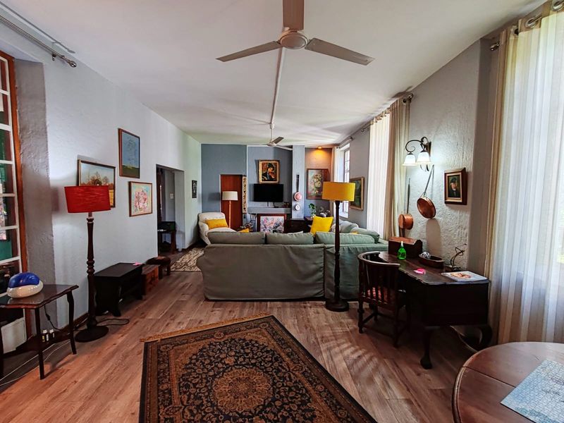 Elegant Family Home in Grimbeeck Park! - Photo 4