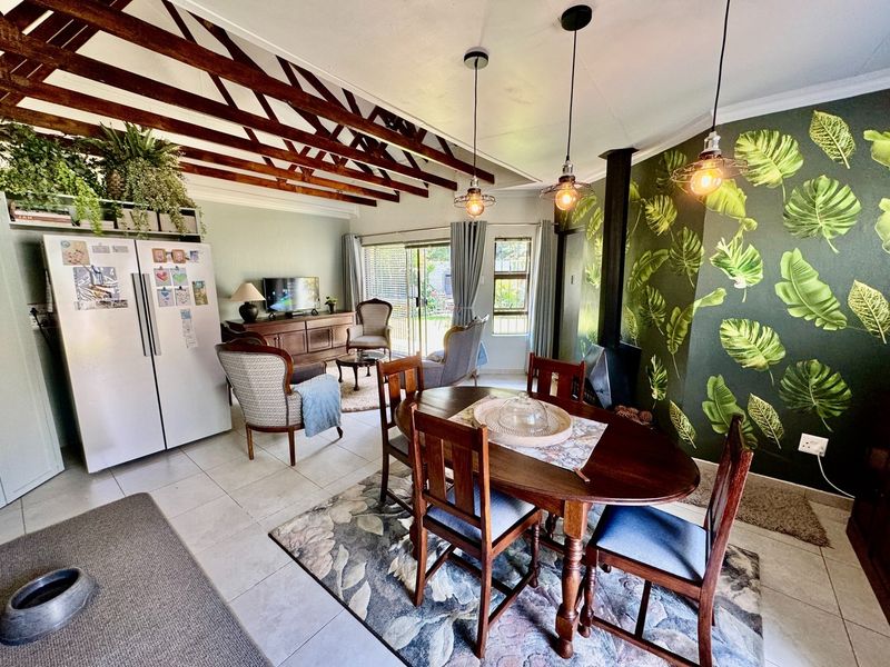 DUAL MANDATE: Luxury 3-Bedroom Home – Solar, Backup Water & More! - Photo 5