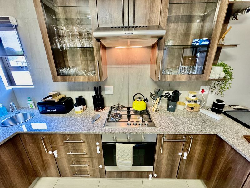 Welcome to this stunning double-storey home in the prestigious Willow De La Mooi Estate - Photo 8