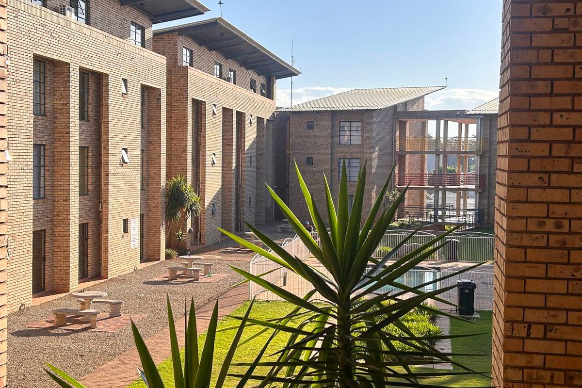 Investment opportunity in Roodeberg Village - Photo 2