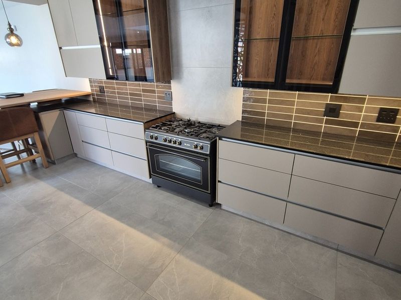 Stylish and peaceful home with detailed perfection – Potchefstroom – For Sale - Photo 4