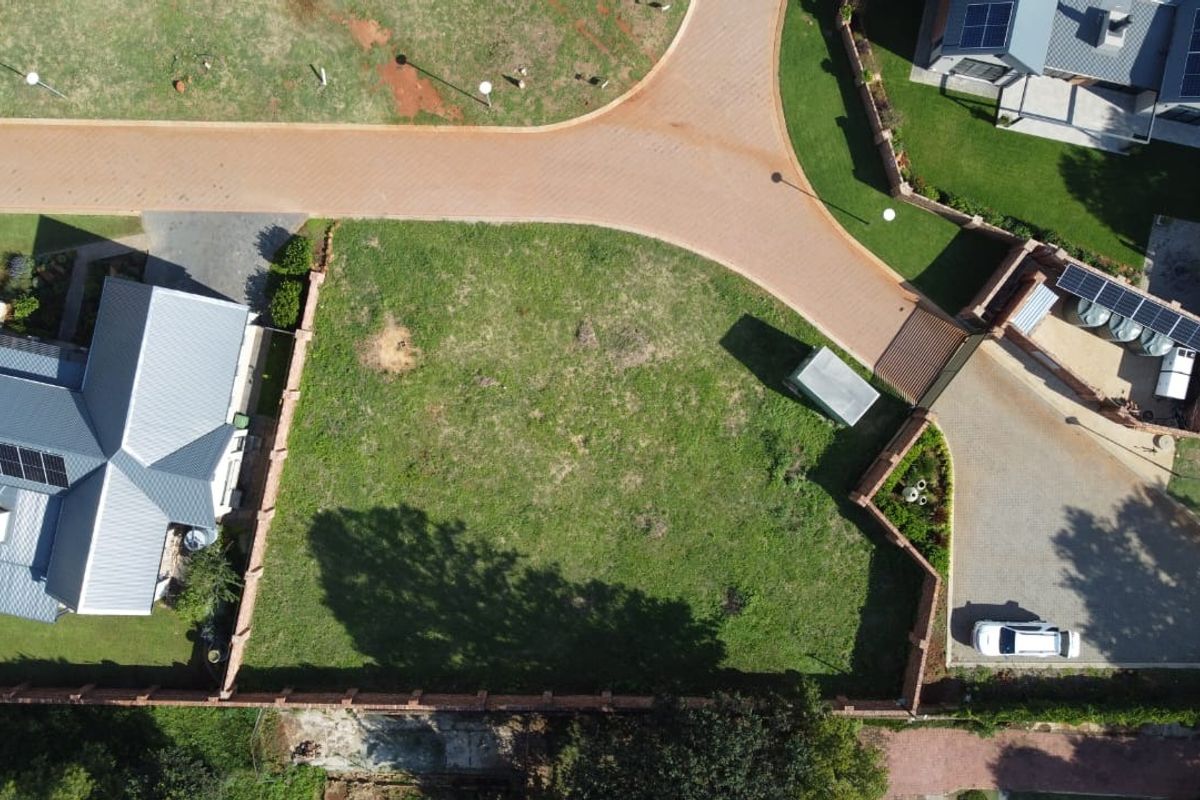 Prime Vacant Land in a Prestigious Secure Estate – Build Your Dream Home! - Photo 4