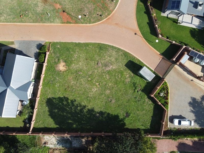 Prime Vacant Land in a Prestigious Secure Estate – Build Your Dream Home! - Photo 4