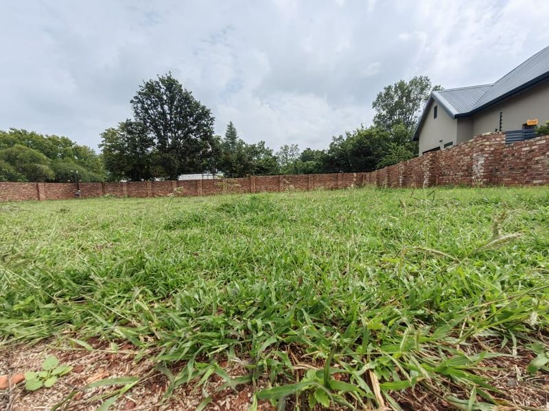 Prime Vacant Land in a Prestigious Secure Estate – Build Your Dream Home! - Photo 6
