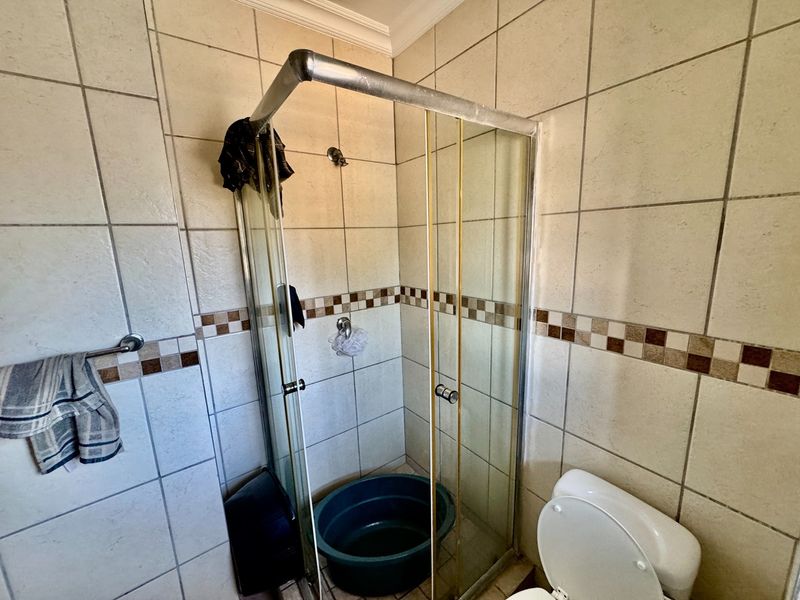 3 Bedroom Close to the North West University - Photo 10