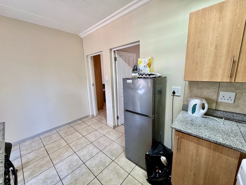 3 Bedroom Close to the North West University - Photo 8