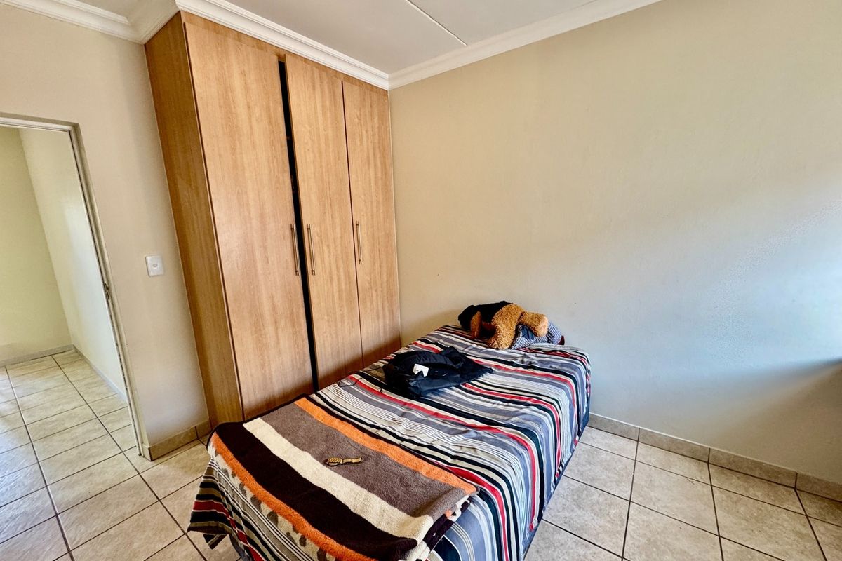 3 Bedroom Close to the North West University - Photo 4