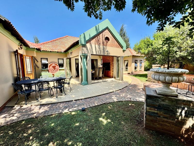 Blown Away in Tuscany Ridge! - Photo 1