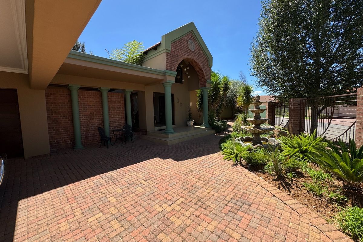 Blown Away in Tuscany Ridge! - Photo 4