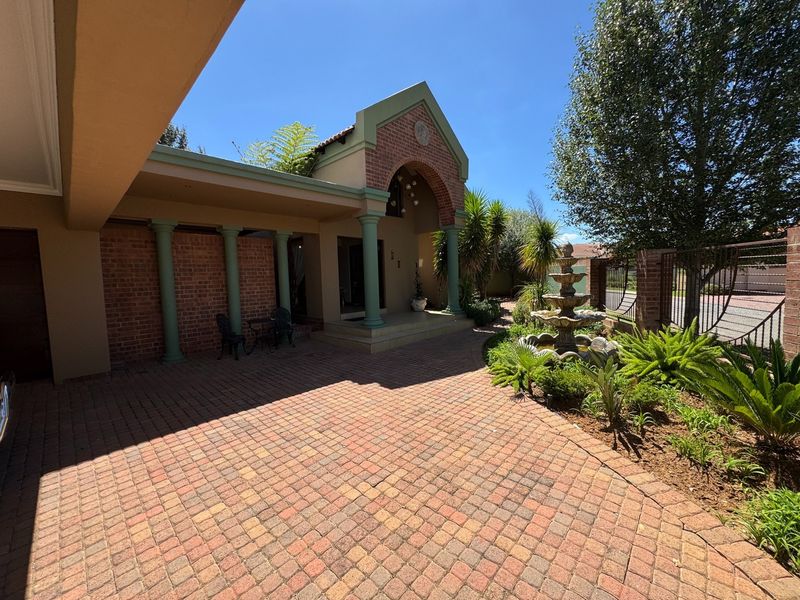 Blown Away in Tuscany Ridge! - Photo 4