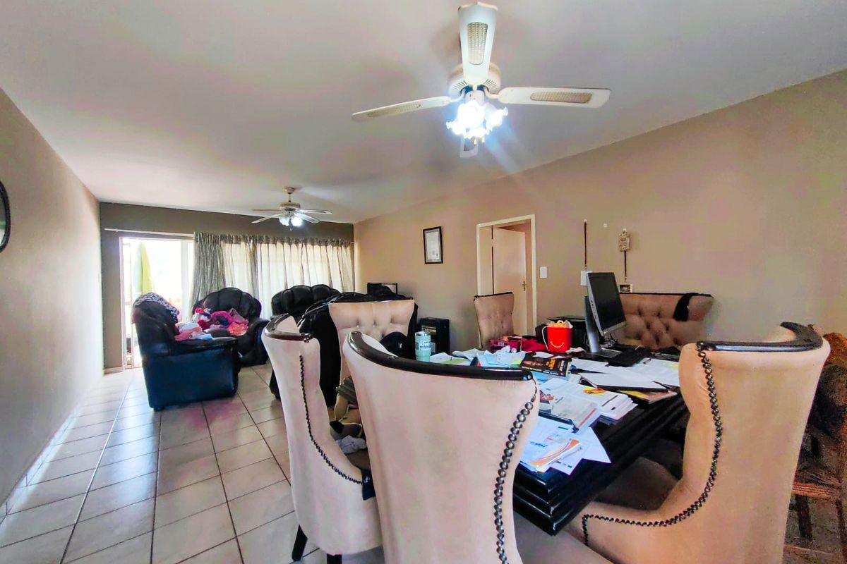 Apartment in Baillie Park - Photo 2