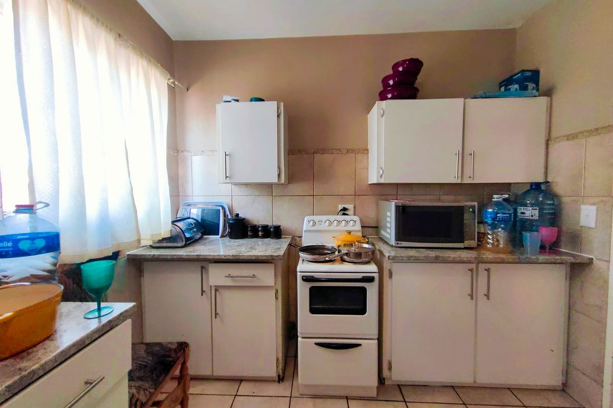 Apartment in Baillie Park - Photo 5