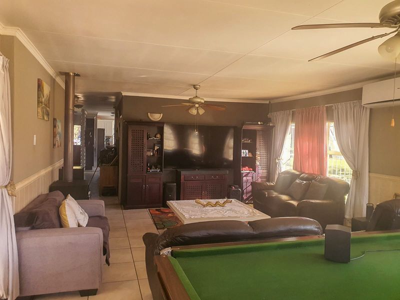 Property with endless potential - Photo 3