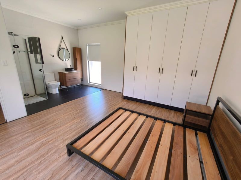 Modern Home in Waterberry Estate! - Photo 10