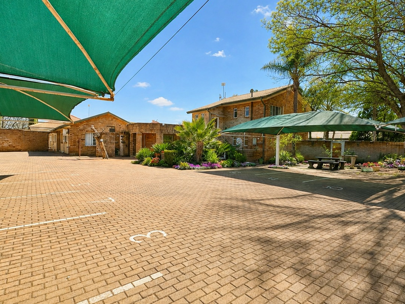 24-Bed Student House | NSFAS Accredited | Near NWU - Photo 2