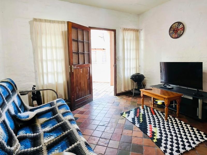 2 Bedroom Apartment For Sale in Die BultPriced to Sell! Ideal 2-Bedroom Starter or Investment Gem - Photo 3