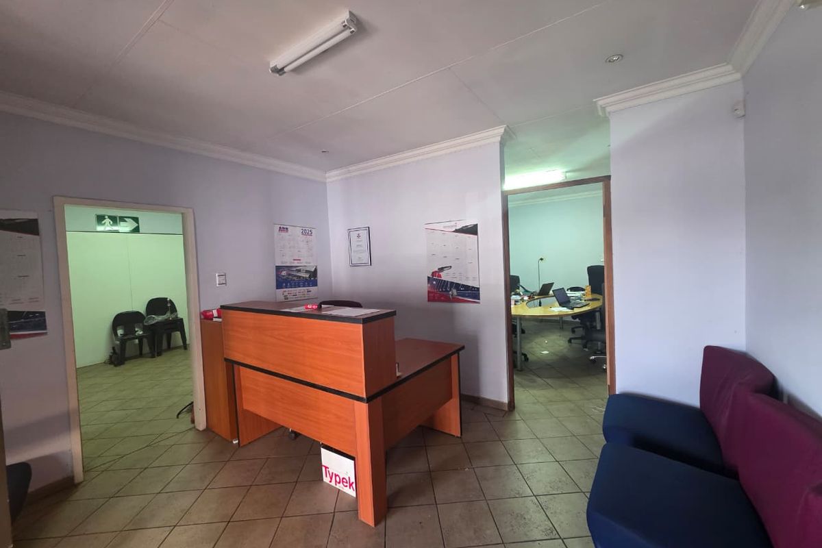 Office For Sale In Rustenburg - Photo 3