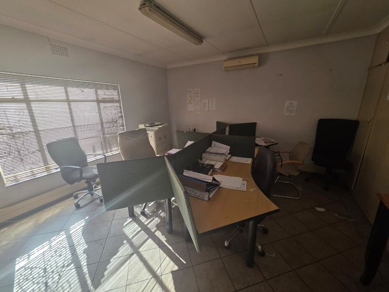 Office For Sale In Rustenburg - Photo 5