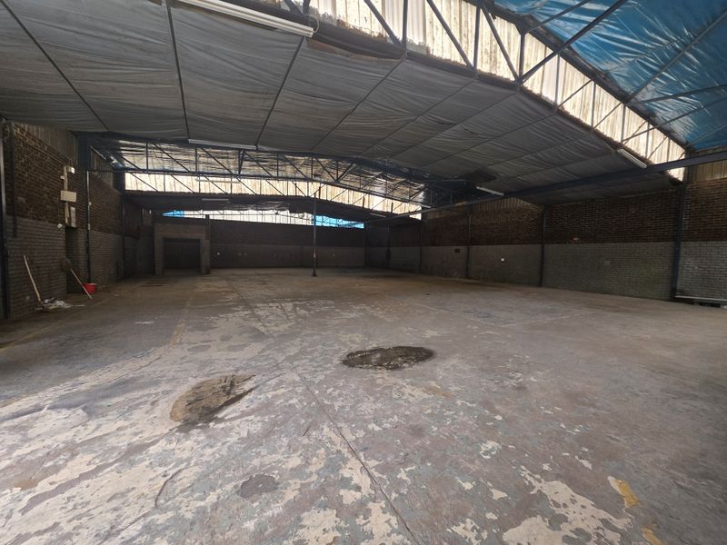 Workshop and Offices - Photo 10