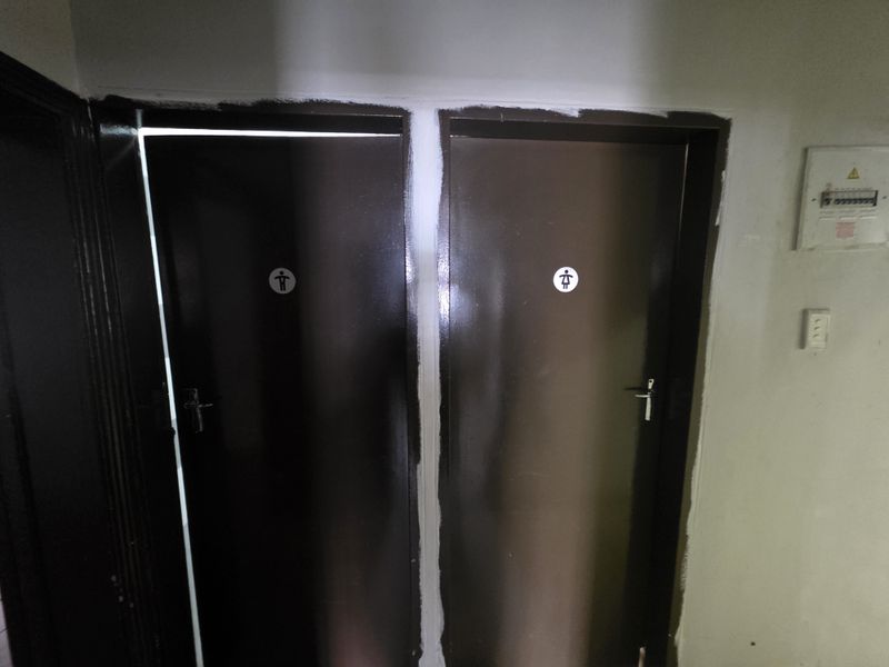 Workshop and Offices - Photo 9