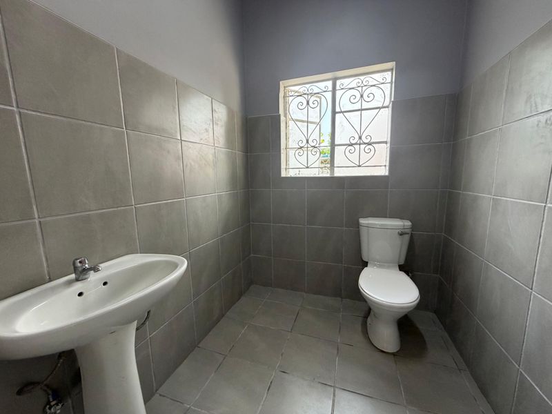 Office Rental Monthly In Rustenburg - Photo 9