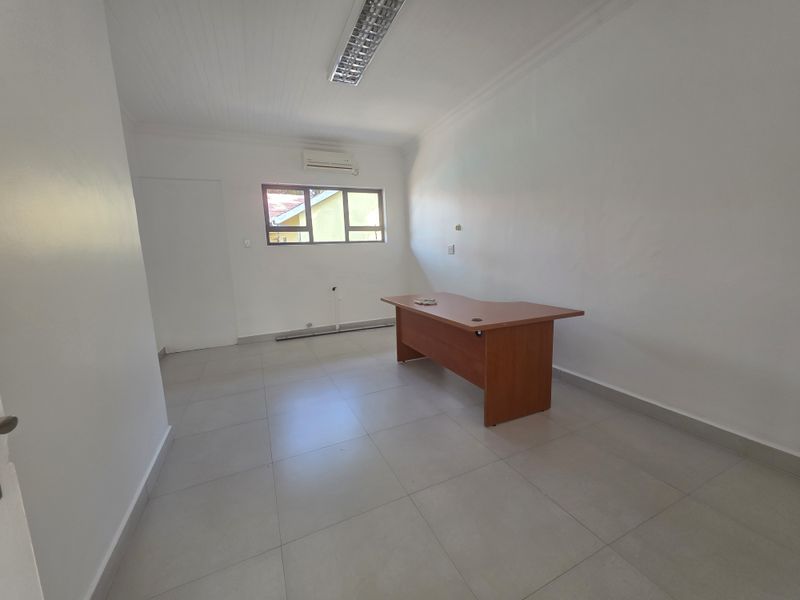 Ready to move in offices! SELLER IS VAT REGISTERED - Photo 7