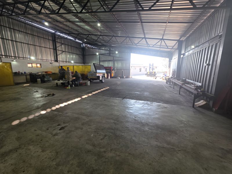 Warehouse For Sale In Rustenburg - Photo 6
