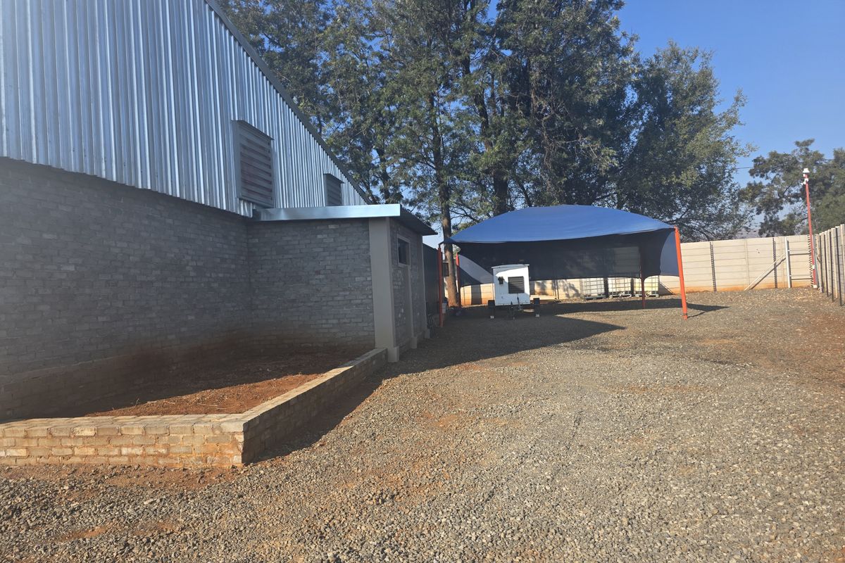 Warehouse For Sale In Rustenburg - Photo 2