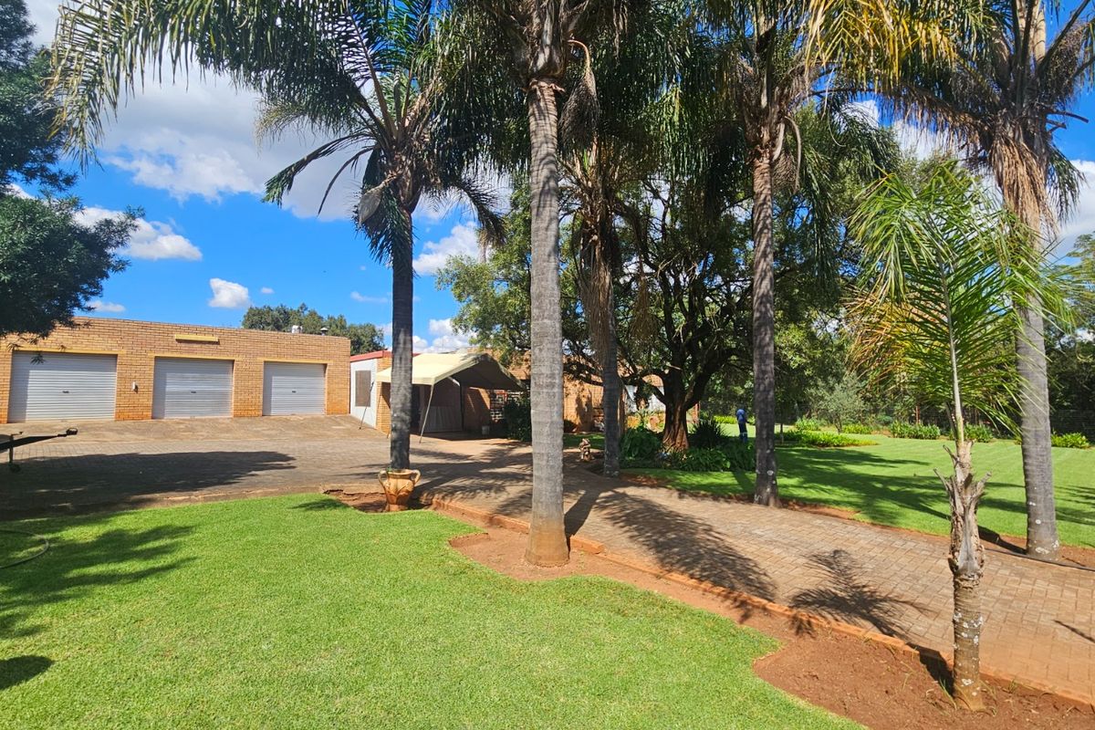Farm For Sale In Rustenburg - Photo 4