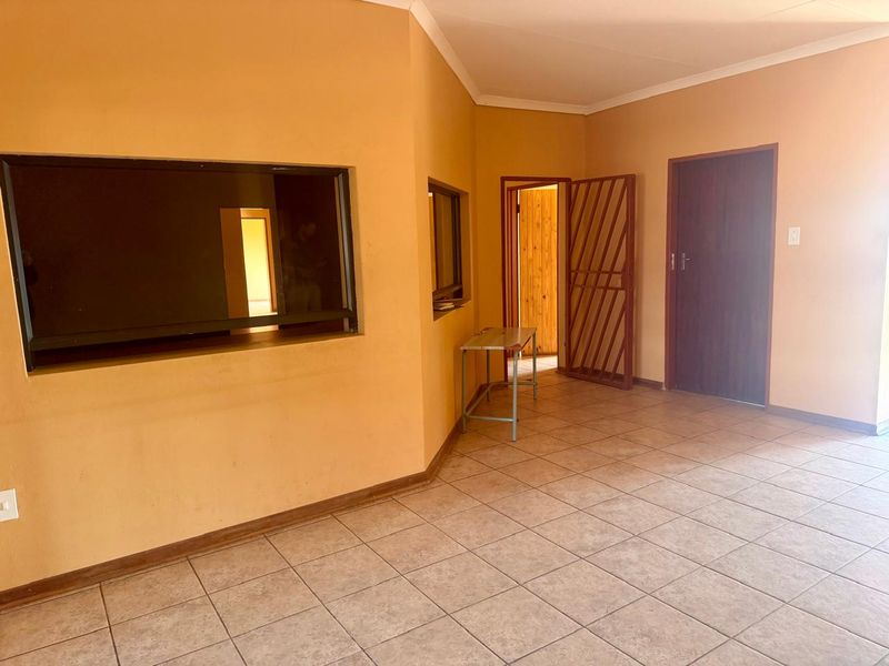 Office Rental Monthly In Rustenburg - Photo 9