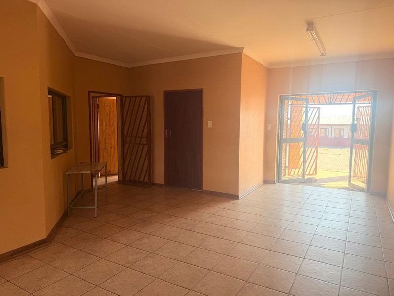 Office Rental Monthly In Rustenburg - Photo 8