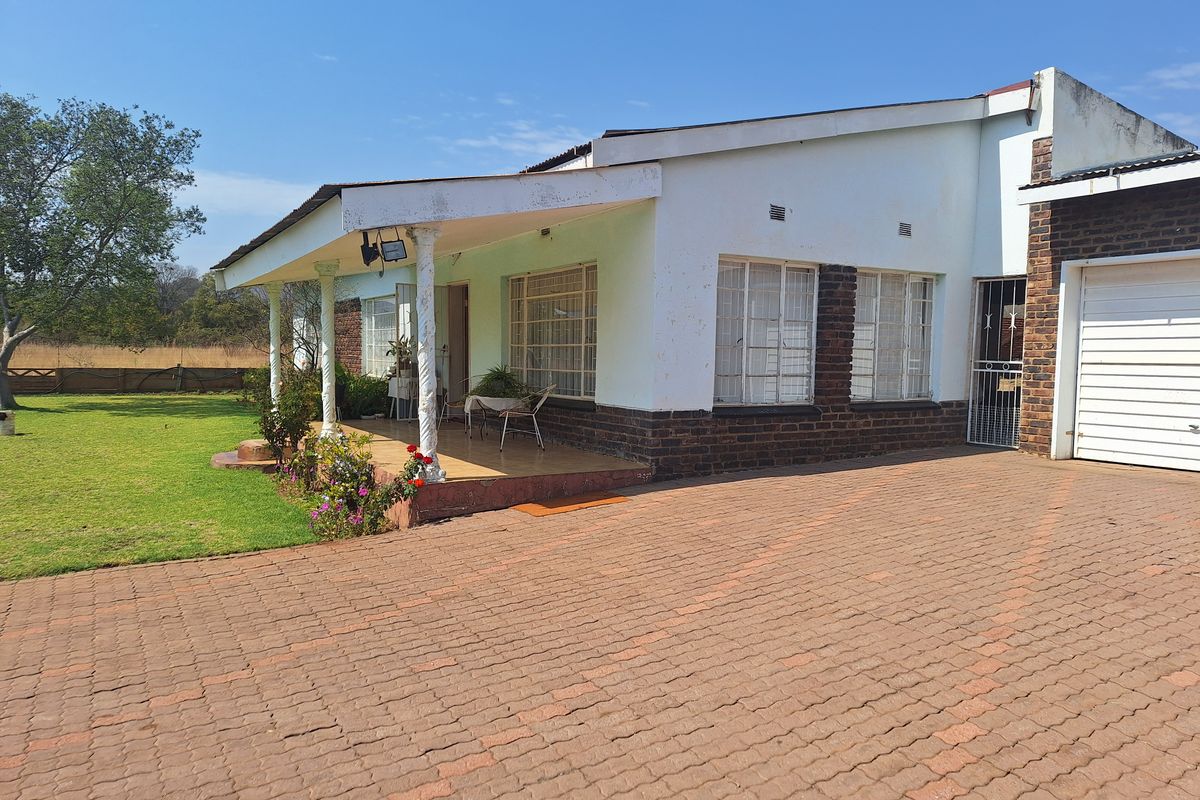 Farm For Sale In Rustenburg - Photo 3