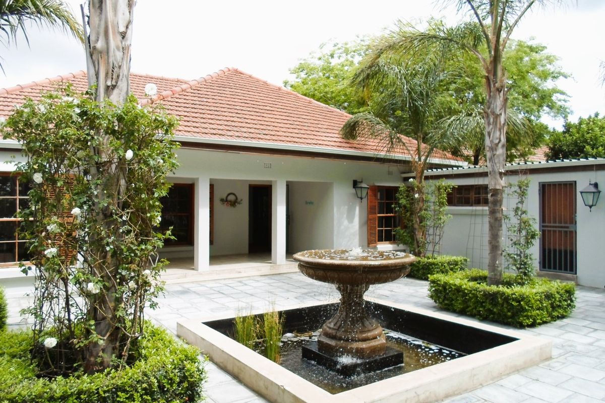 5 BEDROOM HOUSE FOR SALE IN PAGLANDE WORCESTER - Photo 2