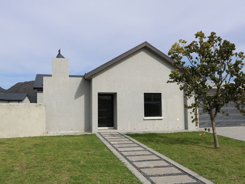 Personalize Your Space: Select Your Finishes for this 3 - bedroom in sought-after estate!! - Photo 4