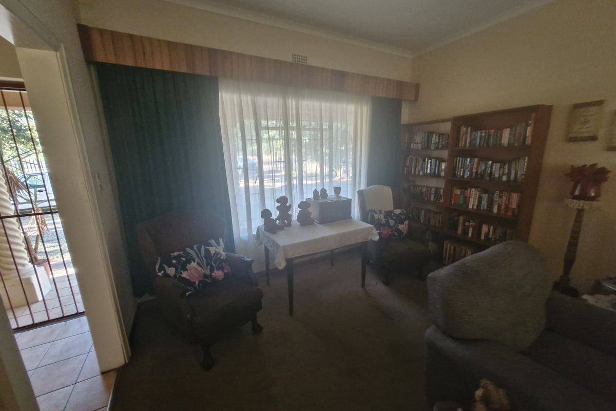 Freehold For Sale In Rustenburg - Photo 5