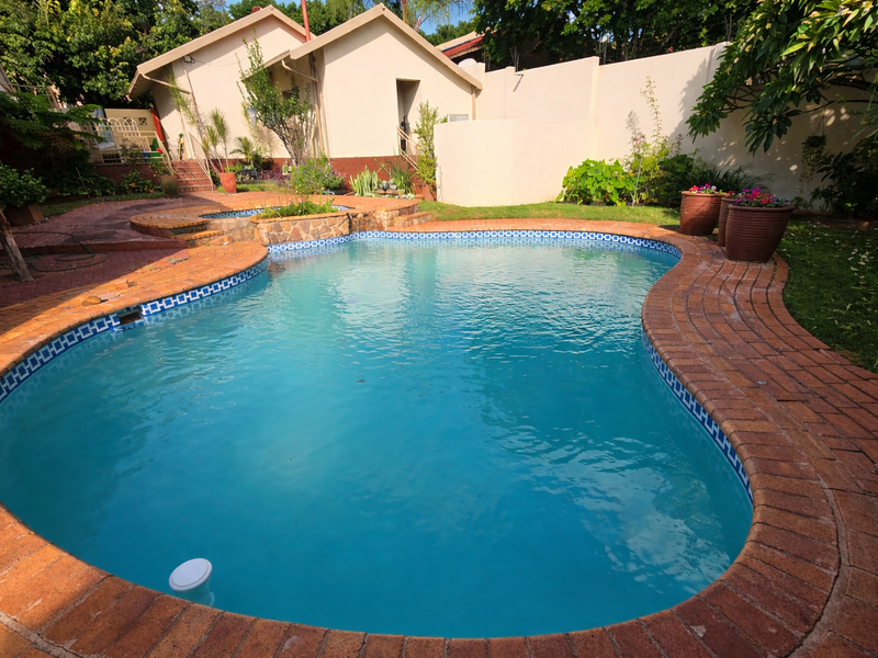 Family home with a flatlet - Photo 5