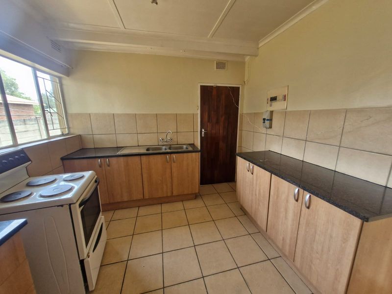 House Rental Monthly In Rustenburg - Photo 4
